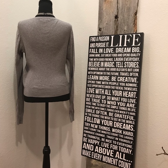 CAbi Cardigan grey with black lace detail sz small - Picture 5 of 8